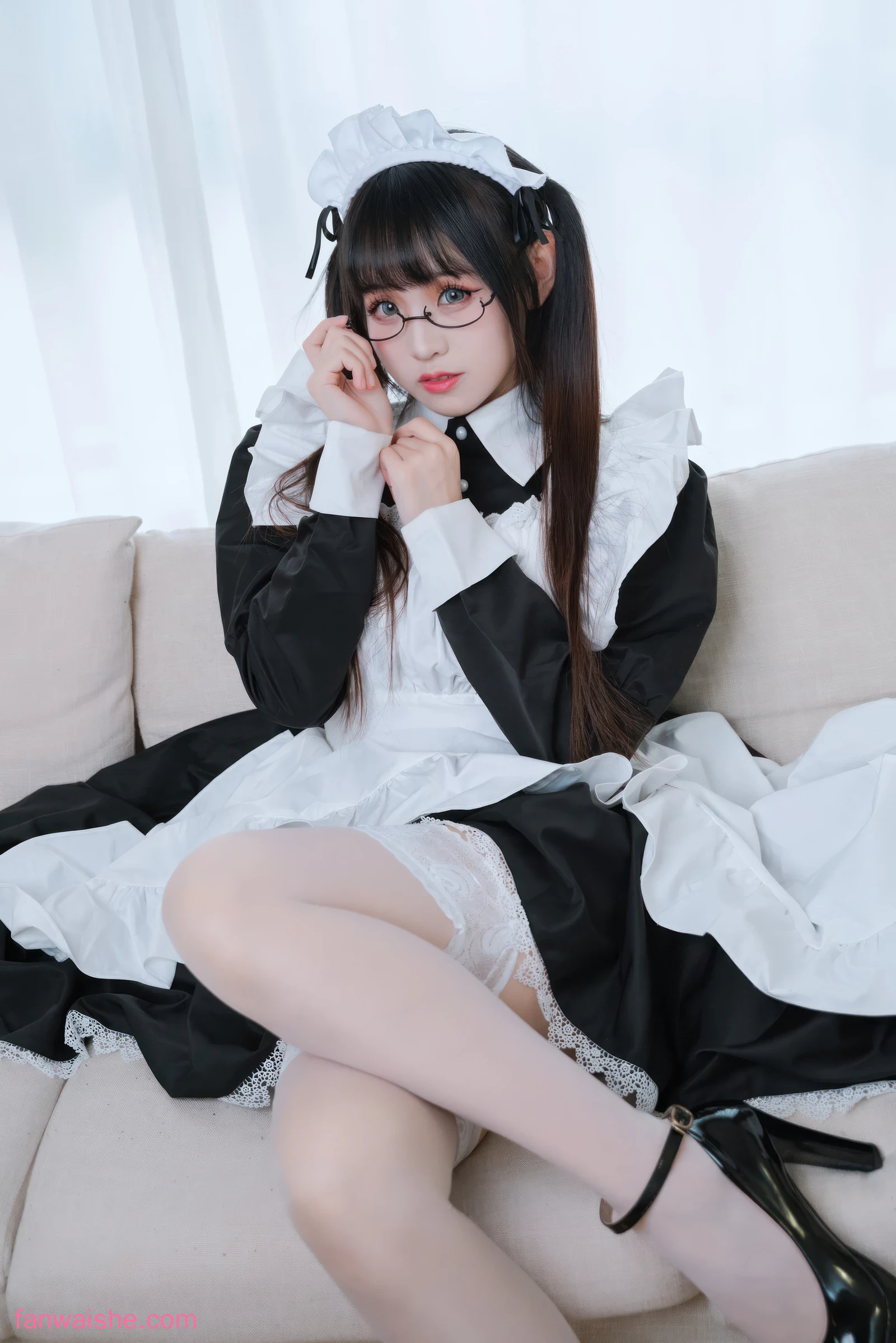 miko酱ww miko酱ww NO.94 - 生日限定女仆