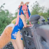 Money冷冷《玉藻前旗袍》主题写真：17张全套美图