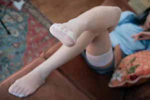 Money冷冷《吉他少女》主题写真：123张全套美图，含1个视频