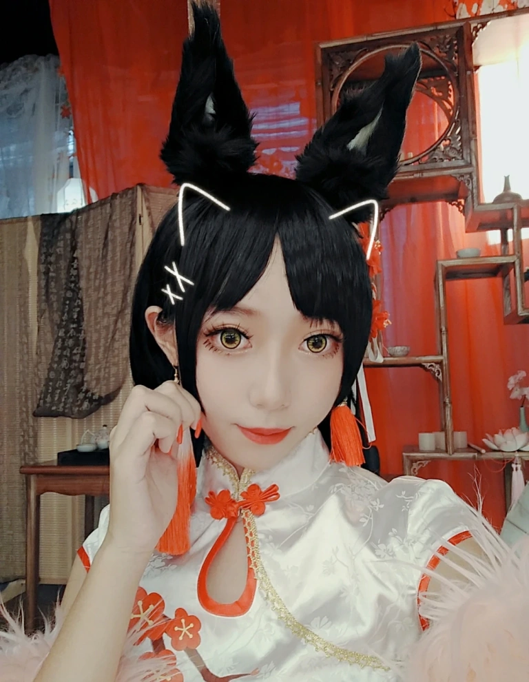 Money冷冷《高雄红旗袍》主题写真：15张全套美图