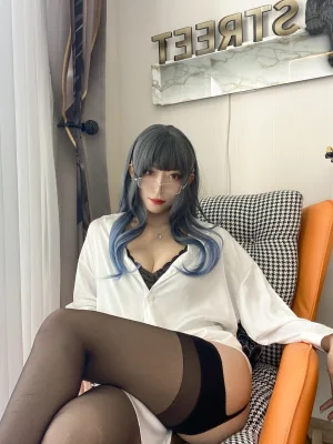 Money冷冷《白衬衫》主题写真：84张全套美图，含2个视频