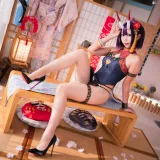 Money冷冷《酒吞高腰旗袍》主题写真：66张全套美图，含1个视频