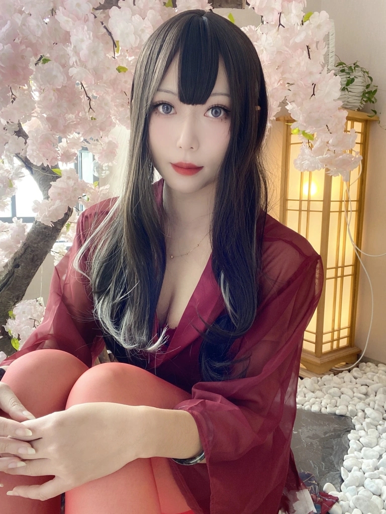 Money冷冷《新年快乐》主题写真：31张全套美图，含2个视频