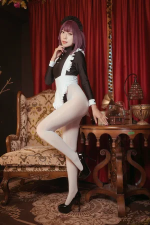 Money冷冷《高叉女仆》主题写真：25张全套美图