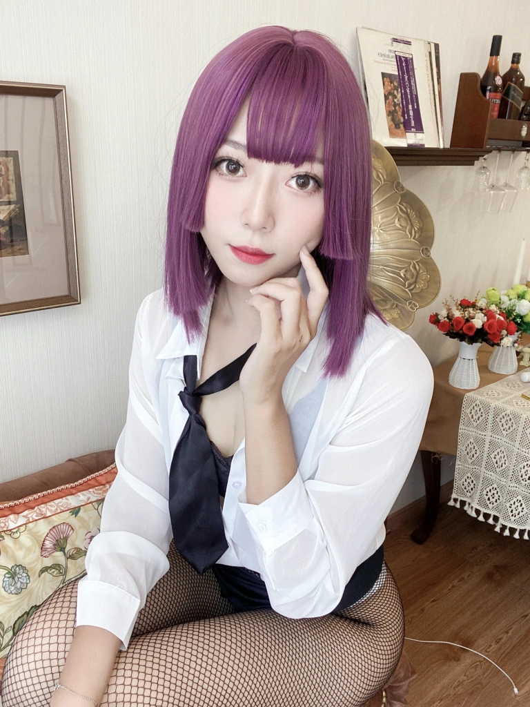 Money冷冷《OL网网制服》主题写真：82张全套美图，含5个视频