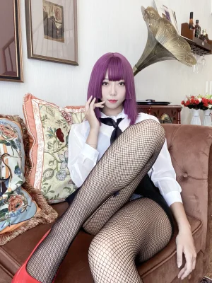 Money冷冷《OL网网制服》主题写真：82张全套美图，含5个视频