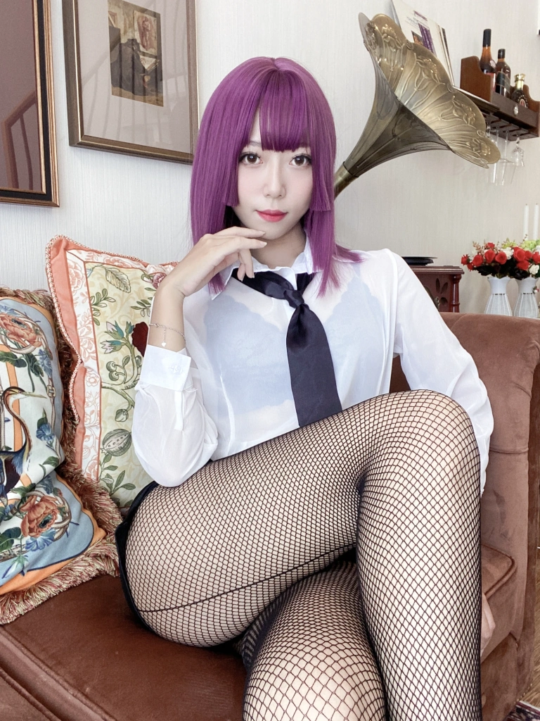 Money冷冷《OL网网制服》主题写真：82张全套美图，含5个视频