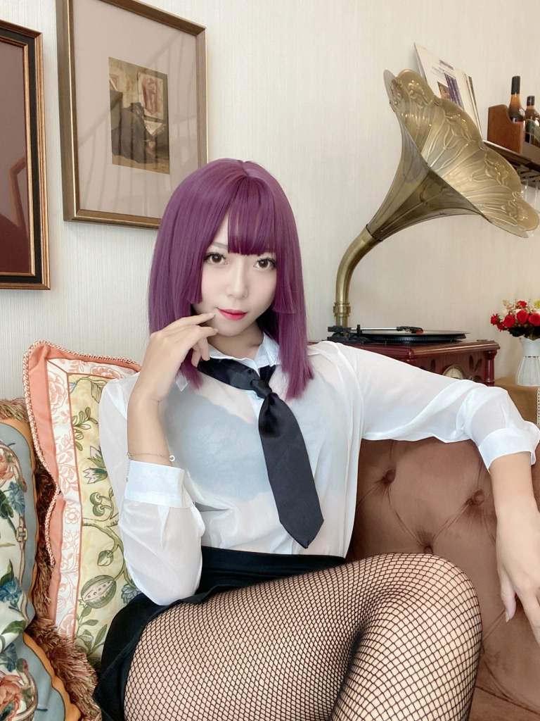 Money冷冷《OL网网制服》主题写真：82张全套美图，含5个视频