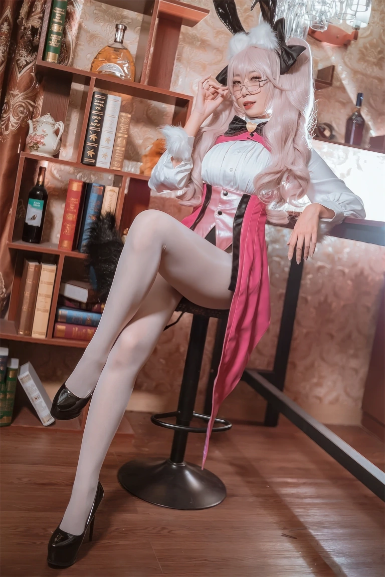 Money冷冷《玉藻前兔女郎》主题写真：20张全套美图
