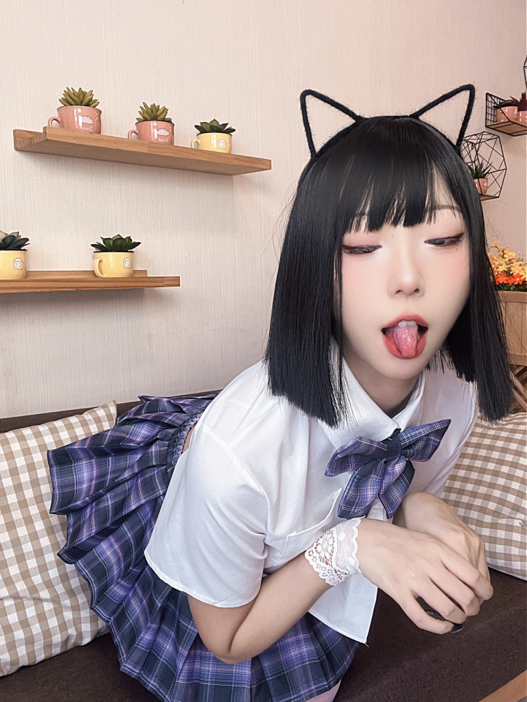 Money冷冷《JK喵酱》主题写真：74张全套美图，含2个视频
