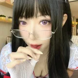 Money冷冷《白网护士套》主题写真：48张全套美图，含2个视频
