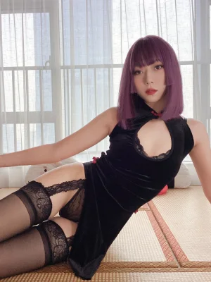 Money冷冷《高叉旗袍蕾丝裙》主题写真：107张全套美图，含1个视频