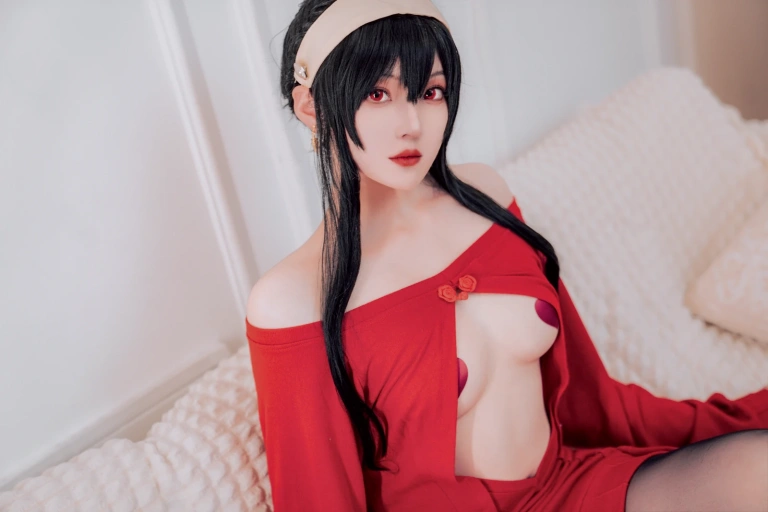Natsuko_夏夏子《约尔毛衣》主题写真：36张全套美图，含1个视频