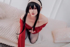 Natsuko_夏夏子《约尔毛衣》主题写真：36张全套美图，含1个视频