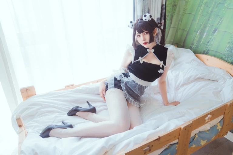 Natsuko_夏夏子《熊猫女仆》主题写真：64张全套美图，含1个视频