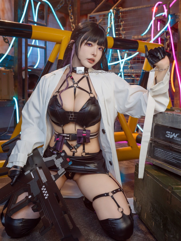Natsuko_夏夏子《米哈拉&尤妮（&秋和柯基）》主题写真：74张全套美图，含1个视频