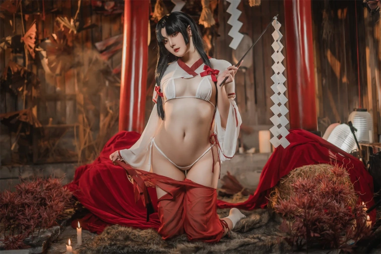 Natsuko_夏夏子《祈愿巫女》主题写真：54张全套美图