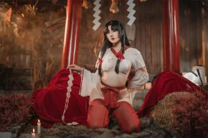 Natsuko_夏夏子《祈愿巫女》主题写真：54张全套美图