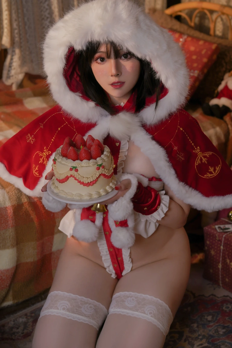 Natsuko_夏夏子《2023圣诞雪精灵》主题写真：48张全套美图，含1个视频