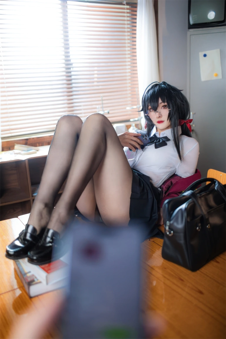 Natsuko_夏夏子《大凤JK》主题写真：40张全套美图