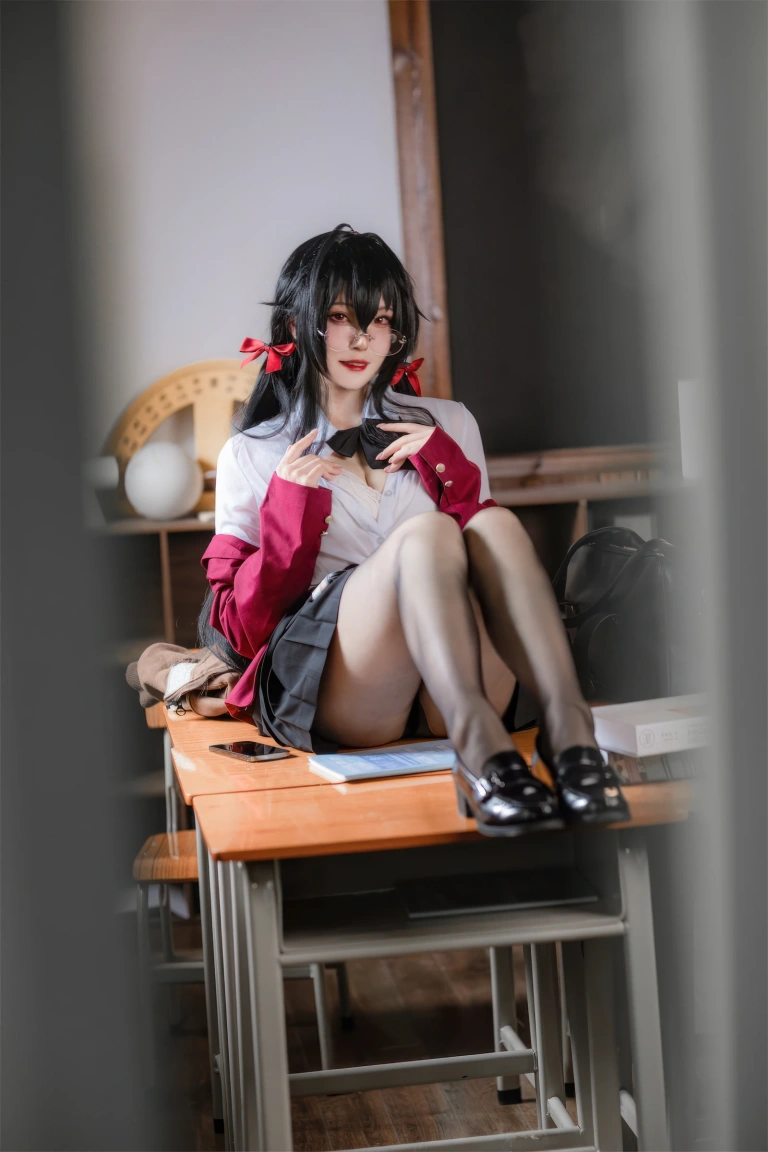 Natsuko_夏夏子《大凤JK》主题写真：40张全套美图