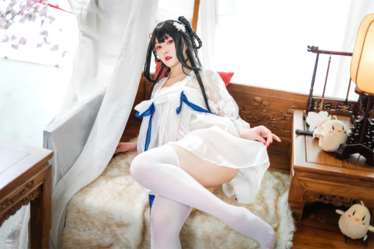 Natsuko_夏夏子《逸仙 膏发凝脂》主题写真：62张全套美图，含1个视频