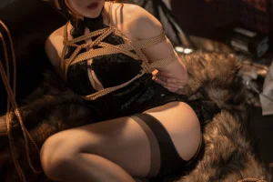 Natsuko_夏夏子《束》主题写真：60张全套美图