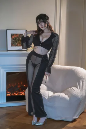 Natsuko_夏夏子《朦胧OL》主题写真：53张全套美图，含1个视频