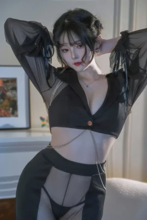 Natsuko_夏夏子《朦胧OL》主题写真：53张全套美图，含1个视频