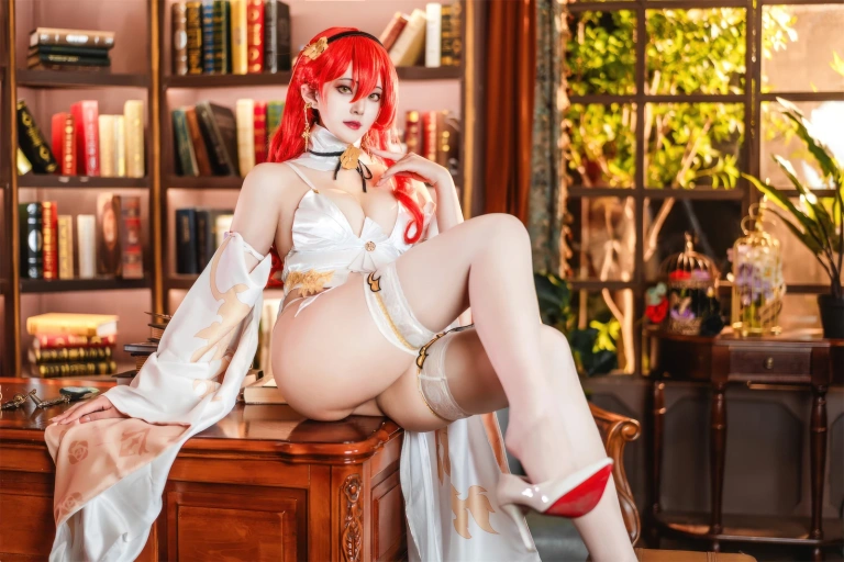 Natsuko_夏夏子《崩坏：星穹铁道 姬子礼服》主题写真：77张全套美图