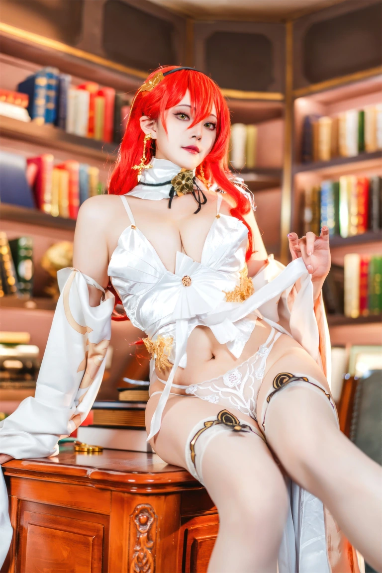 Natsuko_夏夏子《崩坏：星穹铁道 姬子礼服》主题写真：77张全套美图
