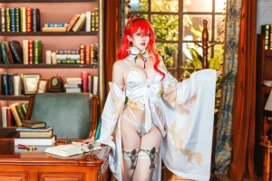 Natsuko_夏夏子《崩坏：星穹铁道 姬子礼服》主题写真：77张全套美图