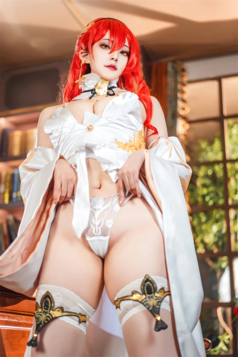 Natsuko_夏夏子《崩坏：星穹铁道 姬子礼服》主题写真：77张全套美图