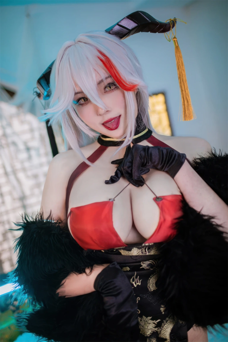 Natsuko_夏夏子《埃吉尔 金龙腾祥云》主题写真：28张全套美图