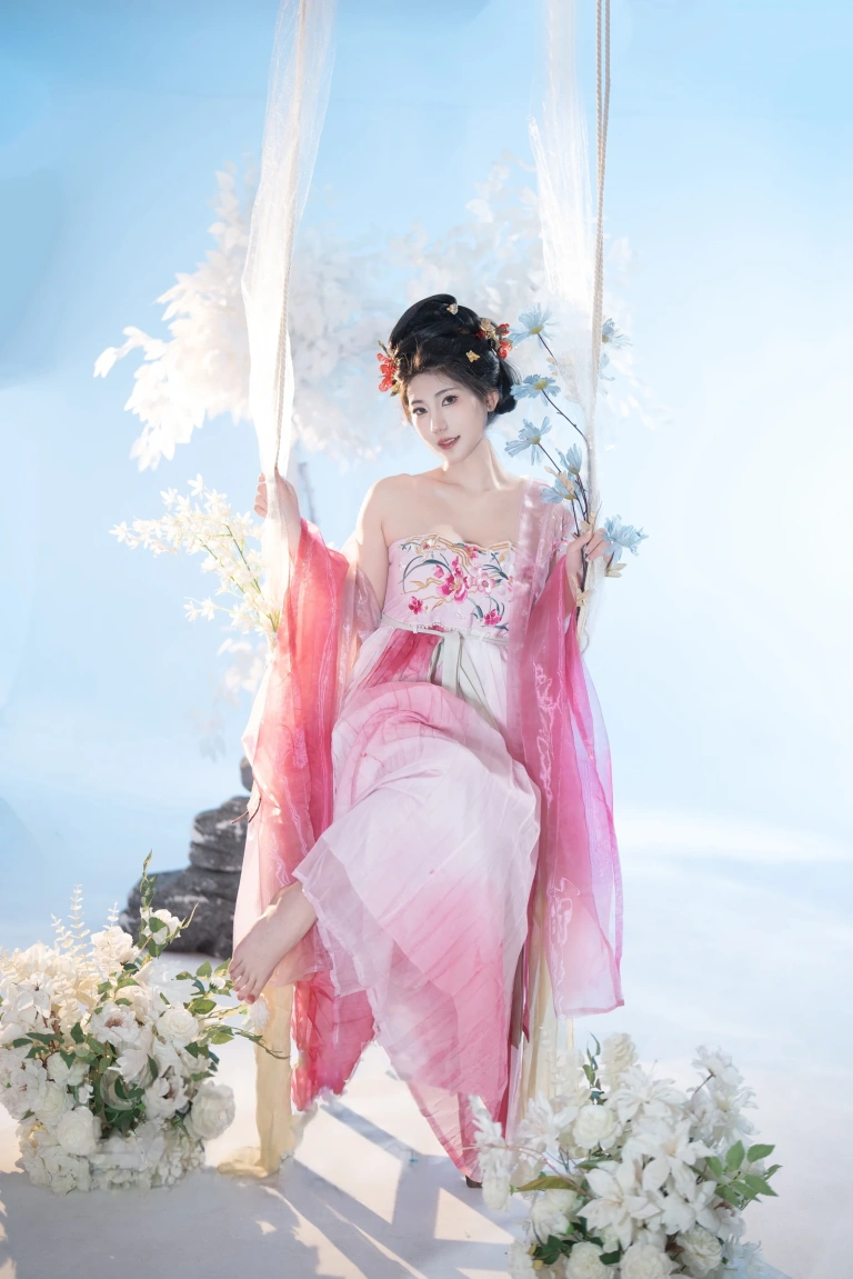 Natsuko_夏夏子《瑶池洗凝脂（&星澜是澜澜叫澜妹呀）》主题写真：111张全套美图，含2个视频