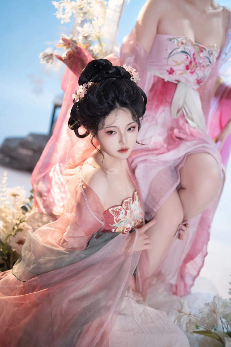 Natsuko_夏夏子《瑶池洗凝脂（&星澜是澜澜叫澜妹呀）》主题写真：111张全套美图，含2个视频