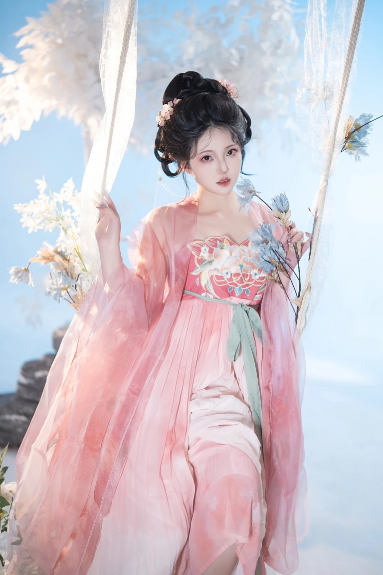 Natsuko_夏夏子《瑶池洗凝脂（&星澜是澜澜叫澜妹呀）》主题写真：111张全套美图，含2个视频