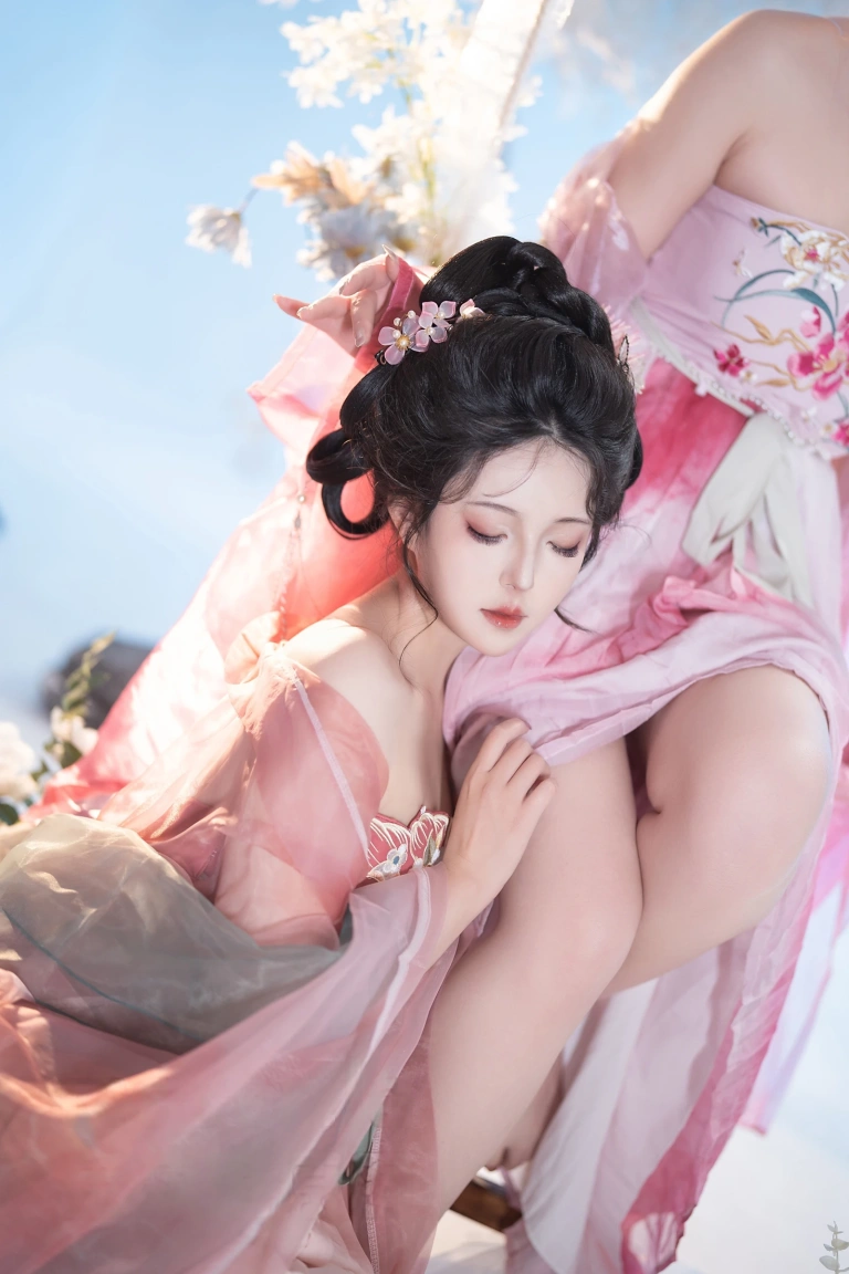 Natsuko_夏夏子《瑶池洗凝脂（&星澜是澜澜叫澜妹呀）》主题写真：111张全套美图，含2个视频
