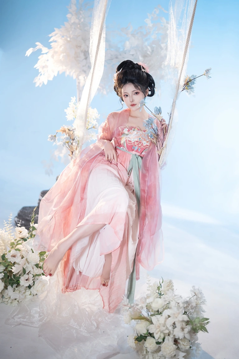 Natsuko_夏夏子《瑶池洗凝脂（&星澜是澜澜叫澜妹呀）》主题写真：111张全套美图，含2个视频