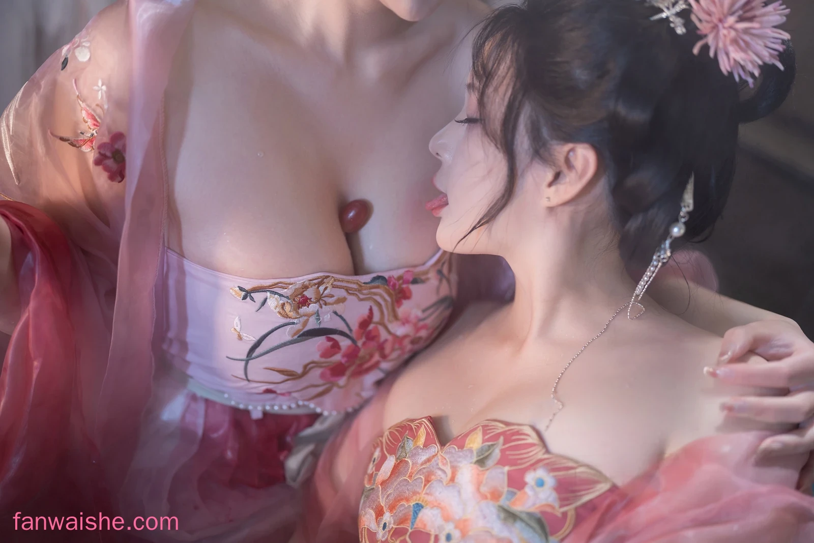 Natsuko_夏夏子 Natsuko_夏夏子 NO.049 - 瑶池洗凝脂(&星澜是澜澜叫澜妹呀)