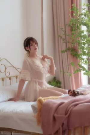 Natsuko_夏夏子《雏菊》主题写真：43张全套美图