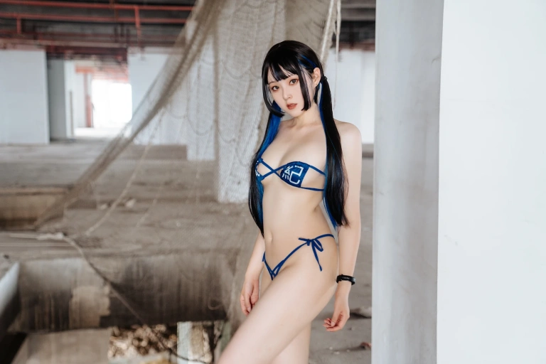 Natsuko_夏夏子《废墟风纪委员》主题写真：45张全套美图