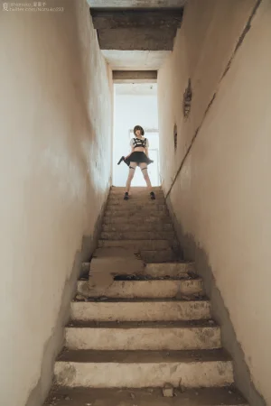 Natsuko_夏夏子《绑带特工》主题写真：40张全套美图