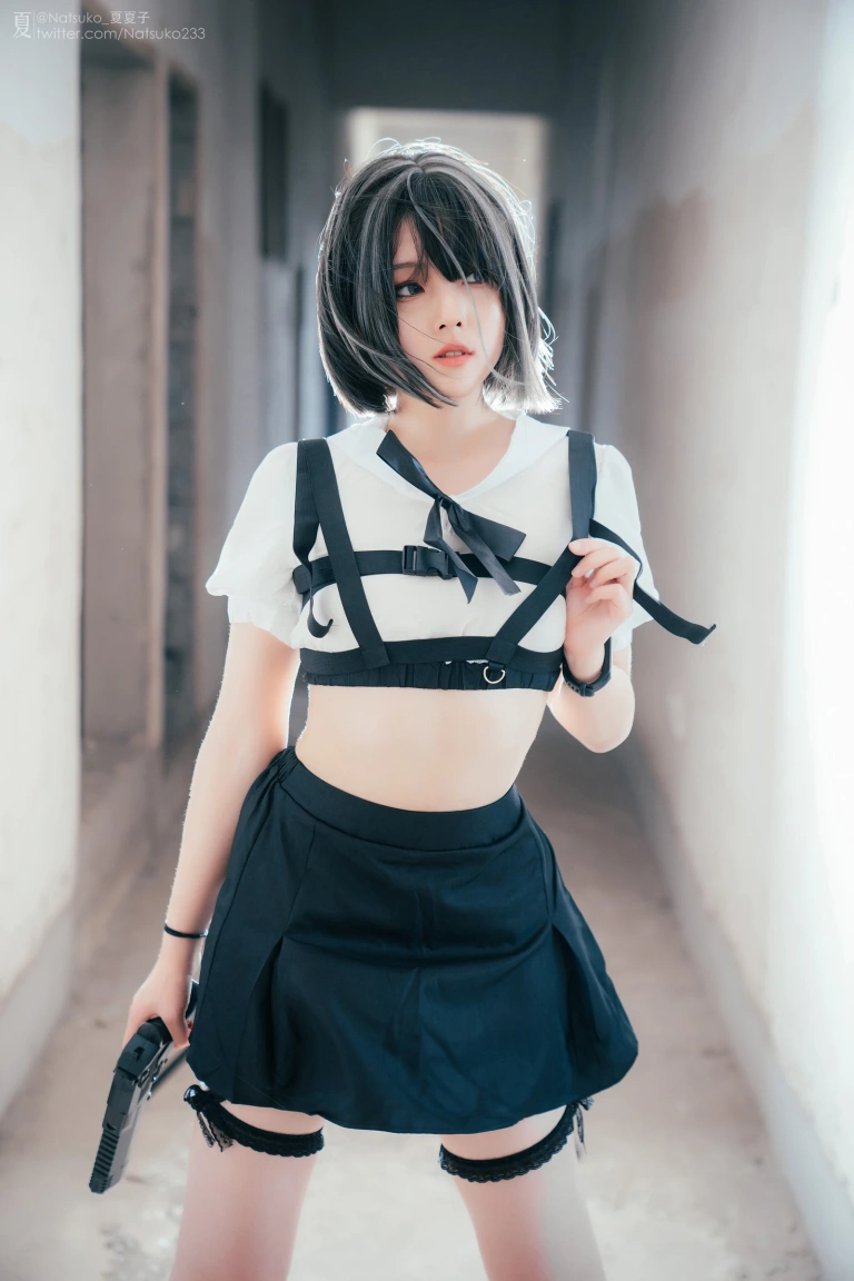 Natsuko_夏夏子《绑带特工》主题写真：40张全套美图