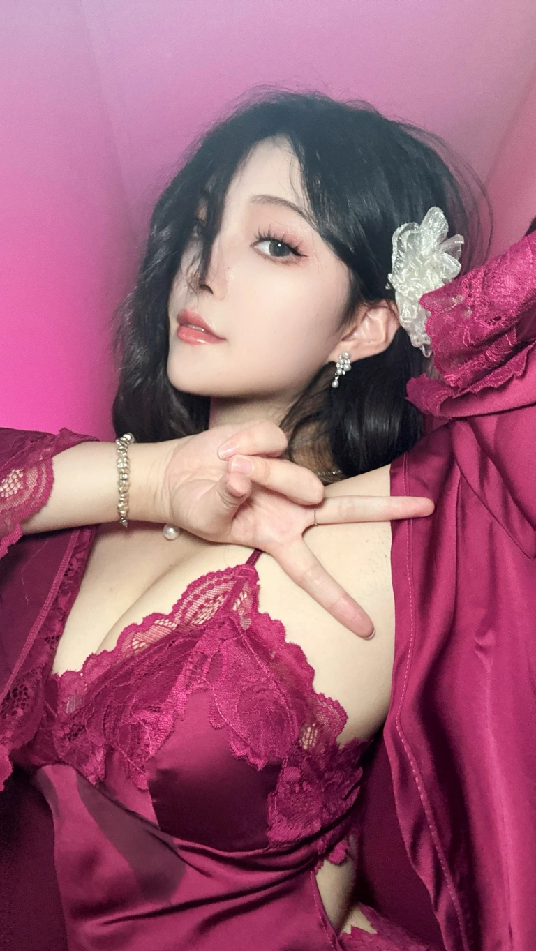 Natsuko_夏夏子《紫罗兰》主题写真：43张全套美图，含5个视频