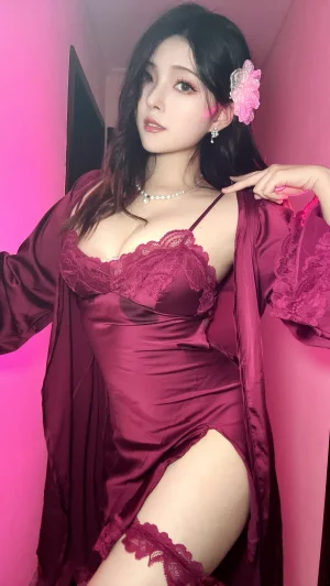 Natsuko_夏夏子《紫罗兰》主题写真：43张全套美图，含5个视频