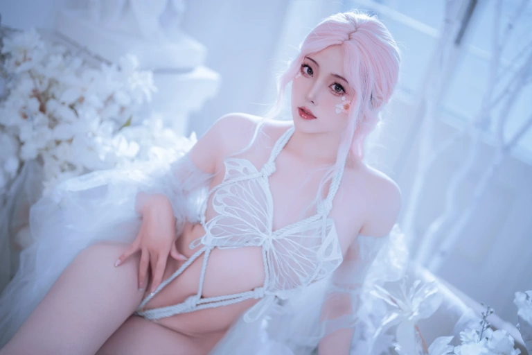 Natsuko_夏夏子《白天蛾》主题写真：61张全套美图