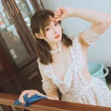 Natsuko_夏夏子《碎花围裙》主题写真：55张全套美图