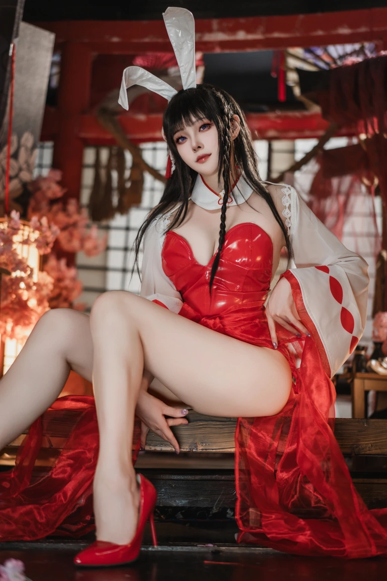 Natsuko_夏夏子《碧蓝航线 大山巫女兔》主题写真：70张全套美图