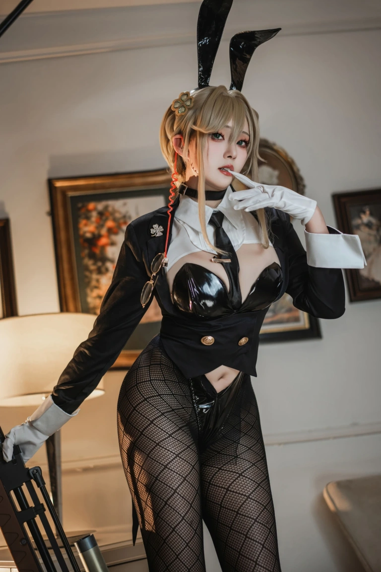 Natsuko_夏夏子《NIKKE 爱德·特工兔女郎》主题写真：86张全套美图，含4个视频